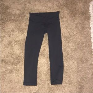 cropped black wunder unders in perfect condition!